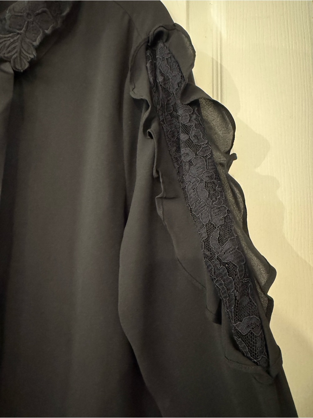 Karl Lagerfeld Black Ribbon Tie Blouse with Lace Ruffles size XL - Picture 4 of 4